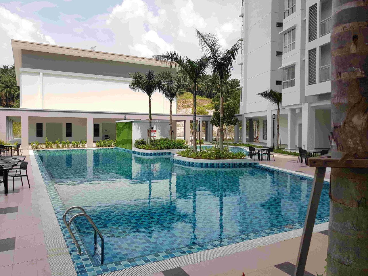 APARTMENT DANAU PERINTIS PUNCAK ALAM