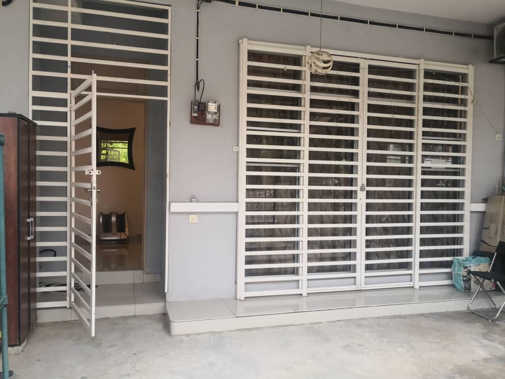 Renovated Nice Taman Seri Pristana Saujana Utama - photo 1