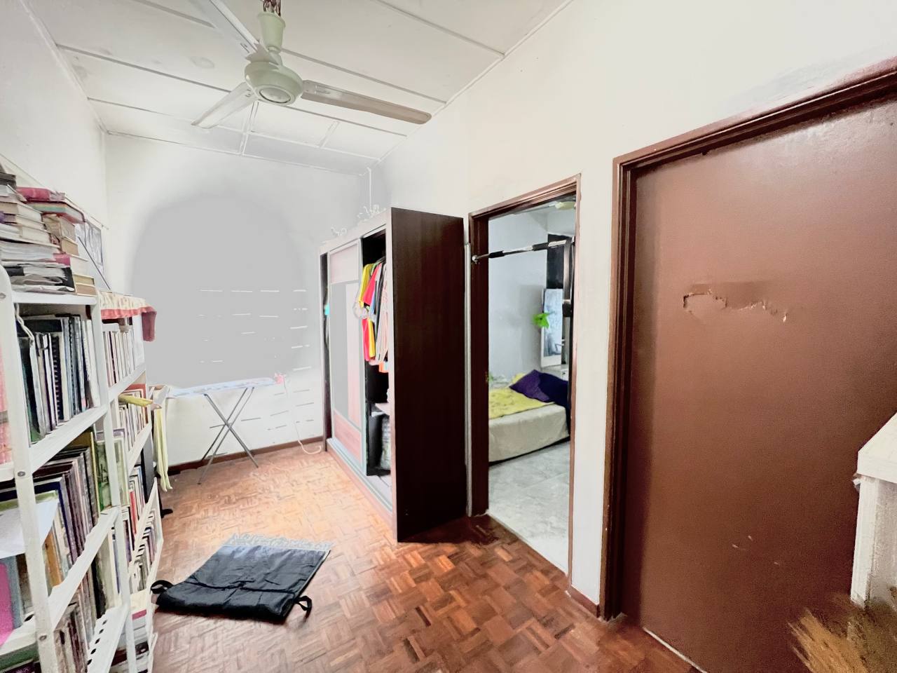 Double Storey Taman Saujana Utama Jalan Anggerik - photo 8