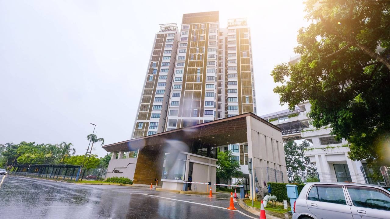 Corner FullyRenovated Putra Residence Putra Height