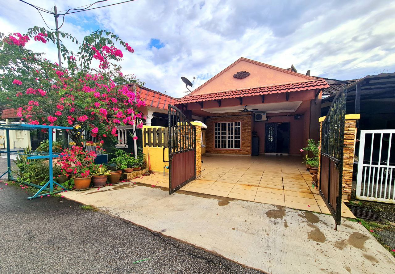 One Half Storey Taman Setia Rawang