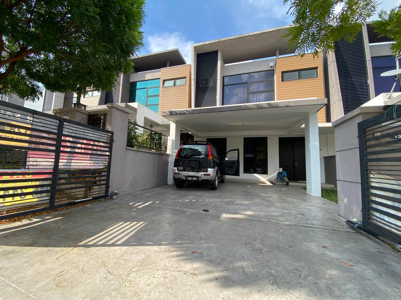 Double Storey Akasia Taman Cahaya Alam Shah Alam