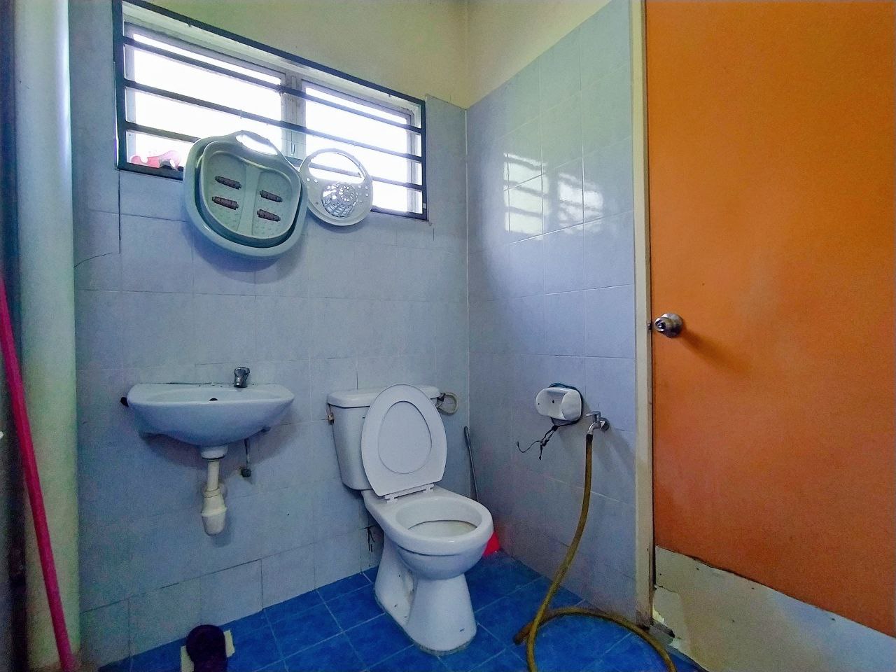 Double Storey Taman Ametis Dengkil - photo 11