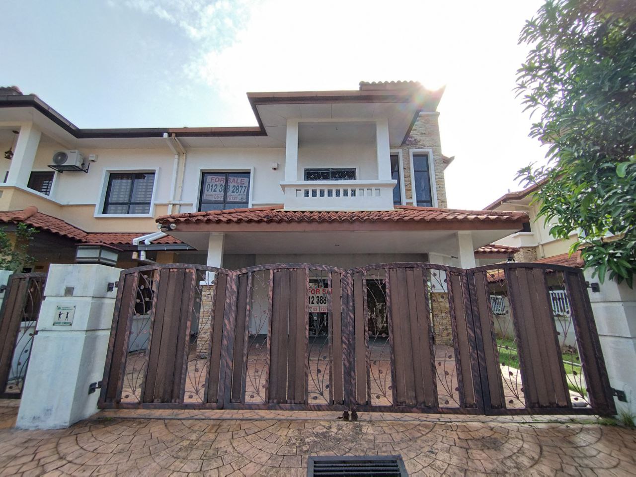Double Storey SemiD Taman Tropika Kemensah