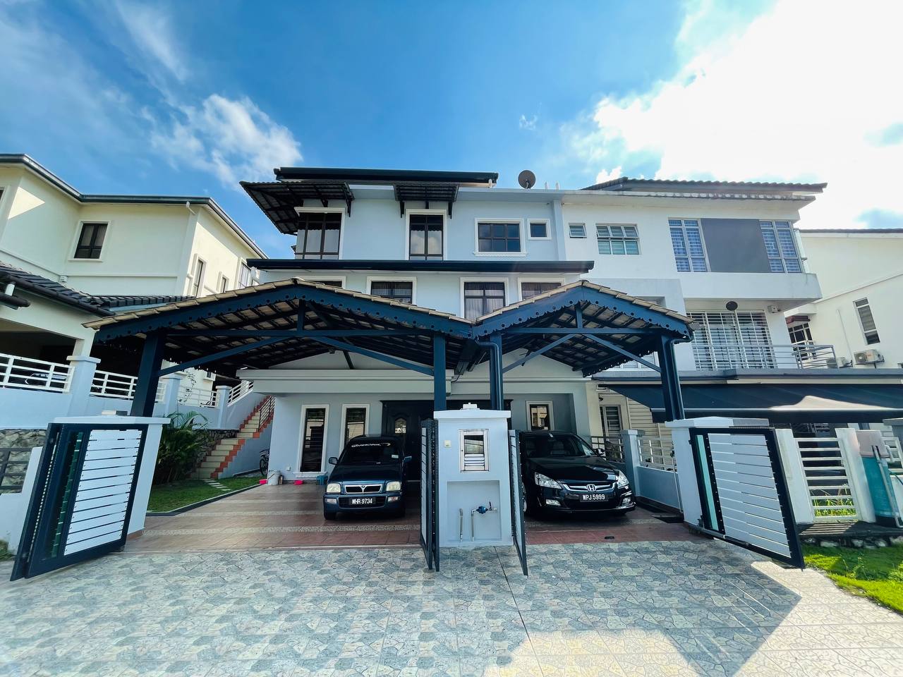 2 And Half Storey SemiD Saujana Villa Kajang