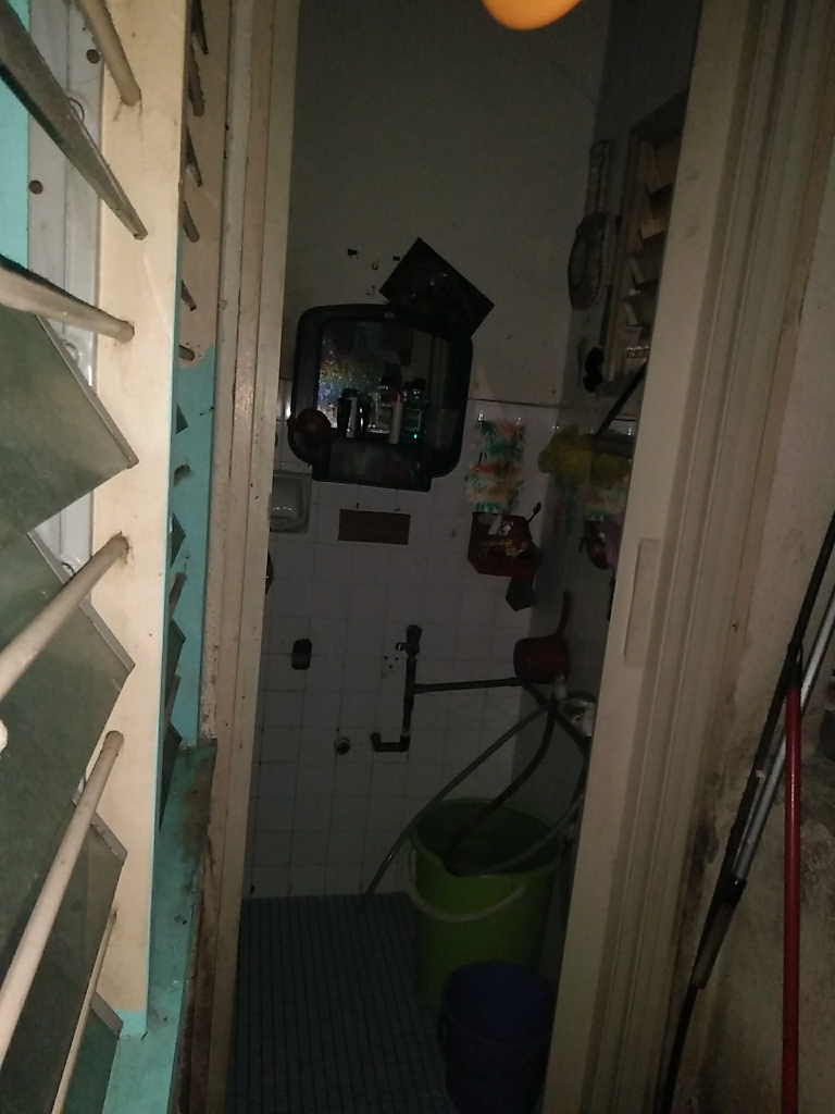 Shop Apartment Bukit Indah Negotiable - photo 3