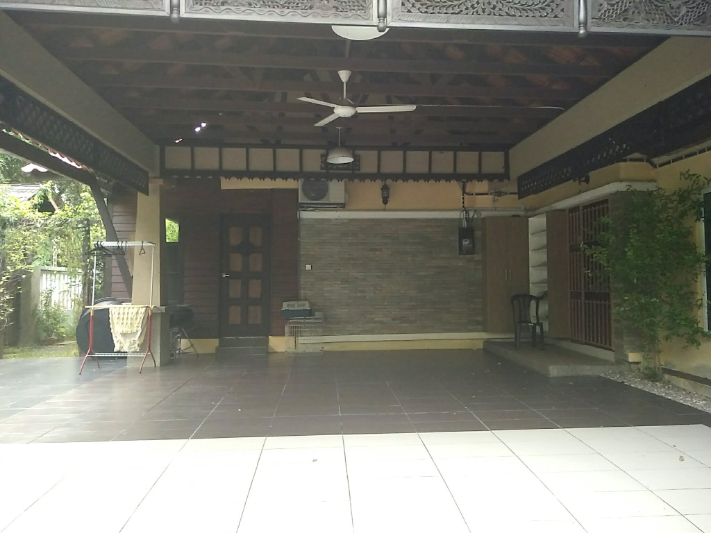 WTS CORNER LOT SEMI-D PUNCAK ALAM FASA 2 - photo 1