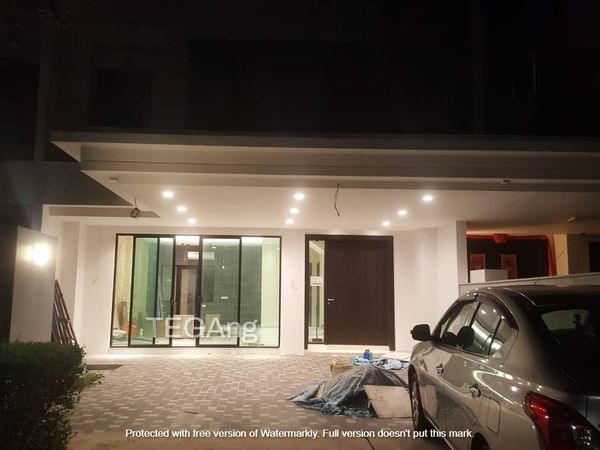 Setia Alam 1,65M - photo 1