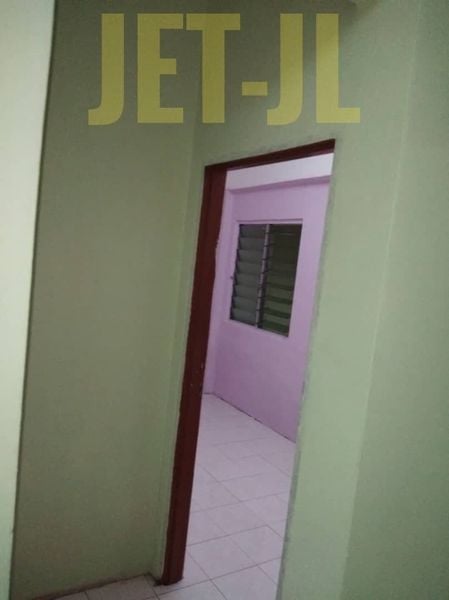 Perdana Valla 228K - photo 3