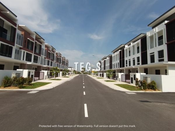 Setia Alam 1,05M - photo 1