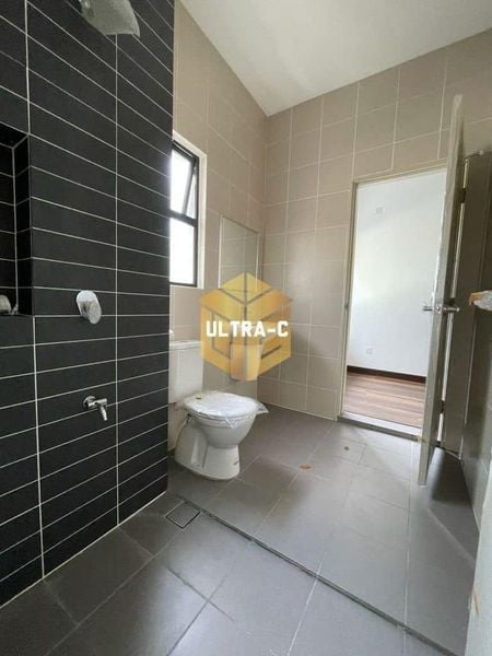 Bukit Raja 675K - photo 3