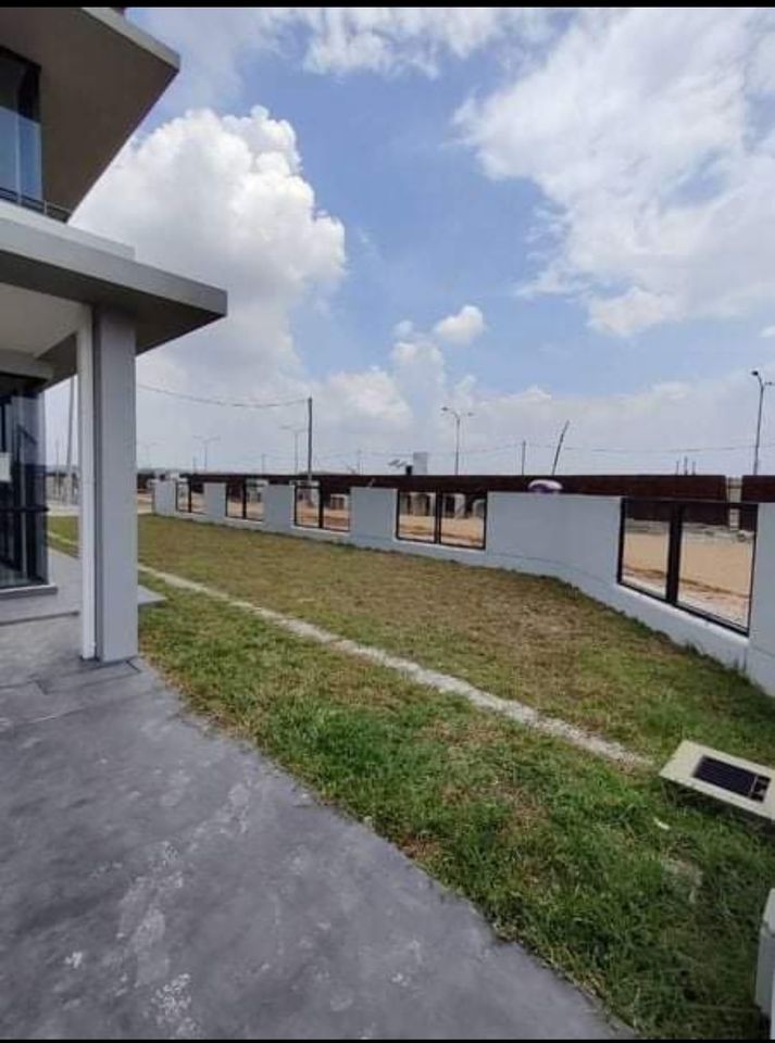 Bukit Raja 950K