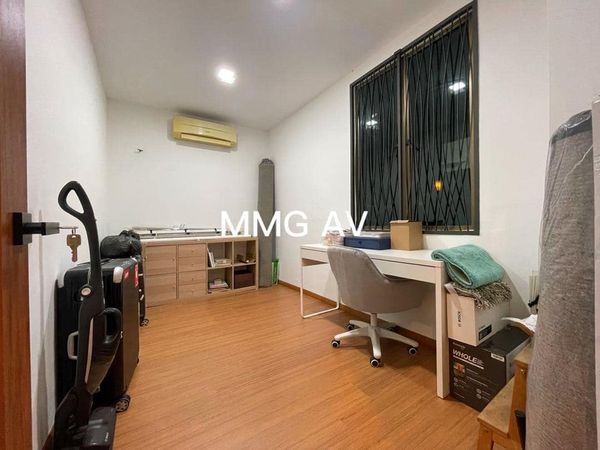 Bukit Raja 668K - photo 7