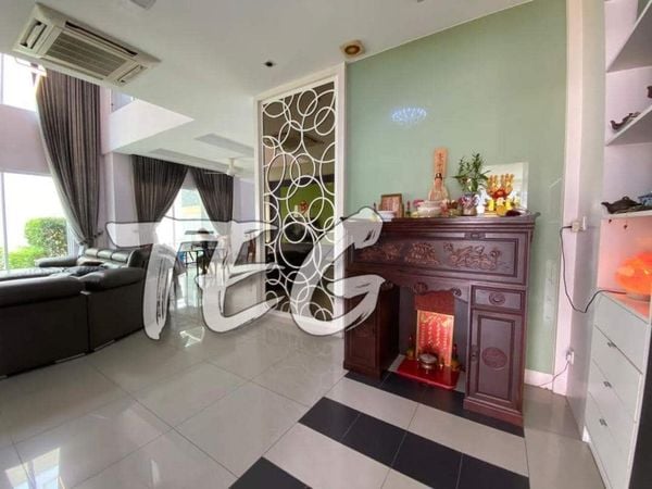 Sri Istana Hill 2,1M