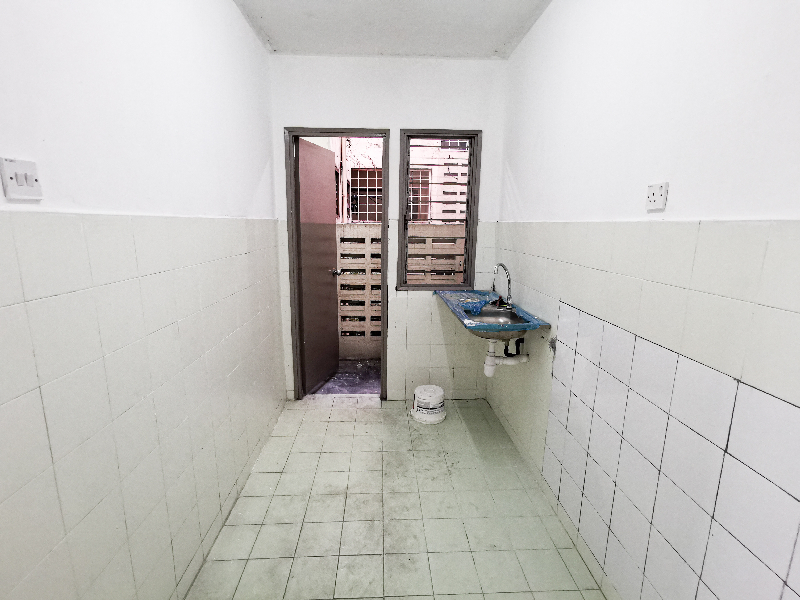 PUSAT KOMERSIAL SEKSYEN 7, SHAH ALAM - photo 4