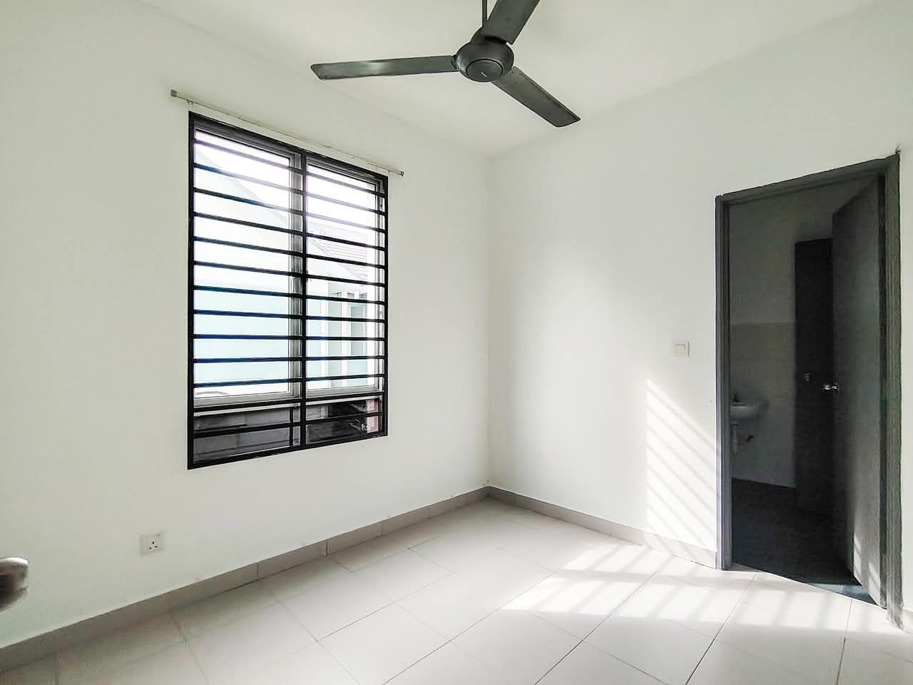 Semi-D Double Storey Cluster, Alam Suria, Puncak A - photo 11