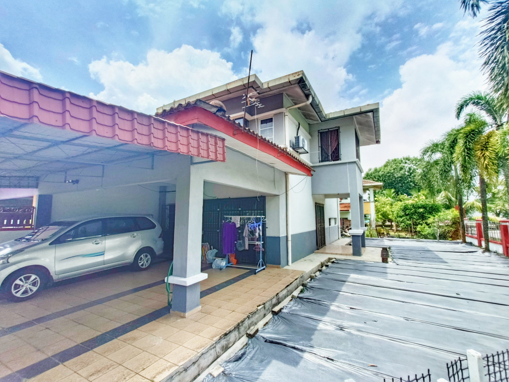Corner Lot Double Storey Terrace, Taman Kundang Ja - photo 3