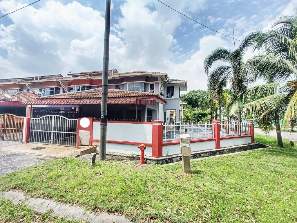 Corner Lot Double Storey Terrace, Taman Kundang Ja - photo 4