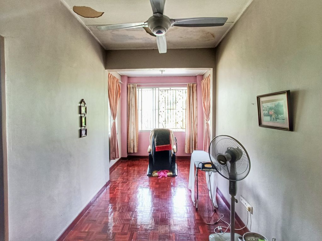 Corner Lot Double Storey Terrace, Taman Kundang Ja - photo 10