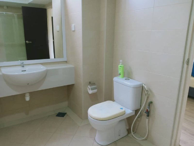 SANGAT DEKAT DENGAN CIQ! CANTIK FULLY FURNISHED! CONDO 4 BILIK @ VISTA HEIGHTS - photo 5