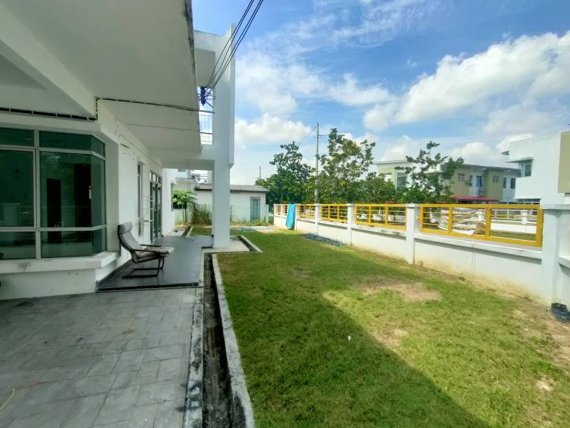 Corner 2 Sty Bandar Hillpark Olive by Benson - photo 2