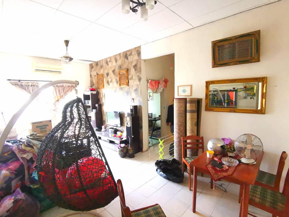 WTS Pangsapuri Mawar Sek 5 Taman Kinrara Puchong - photo 4