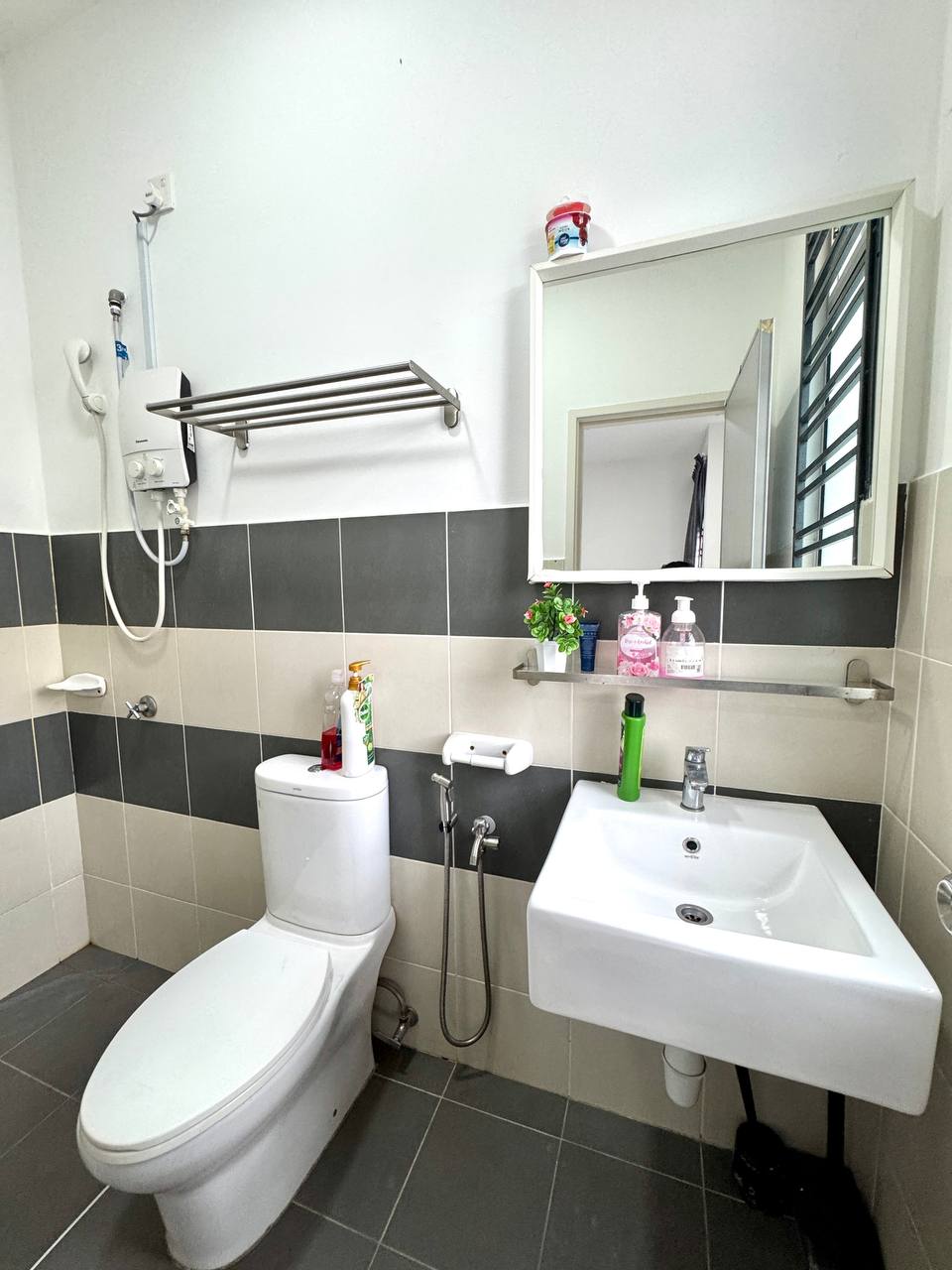 Jalan Lili, Taman Bestari Perdana, Pasir Gudang - photo 12