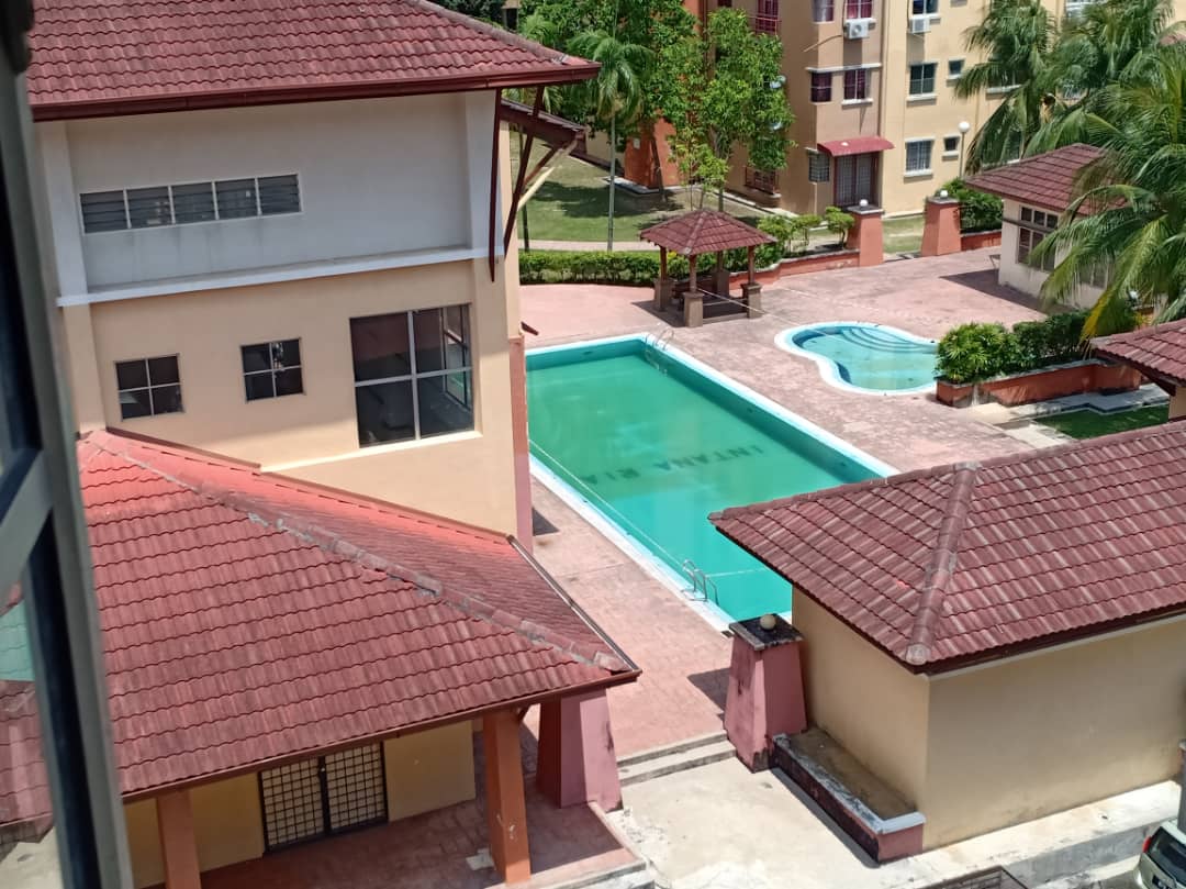 Intana Ria Aparment Seksyen 7 Bangi ,Level 5 - photo 2