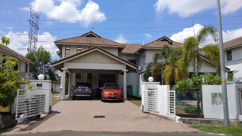 BIG LAND SIZE DOUBLE STOREY SEMI-D LAMAN AKASIA - photo 1