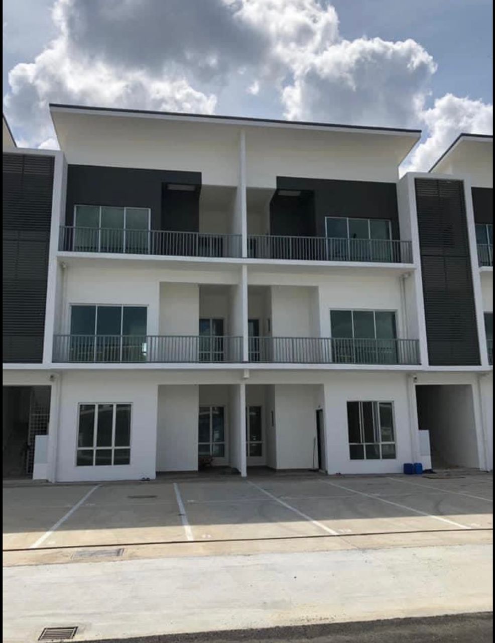 New Townhouse Bangi Low Density Area