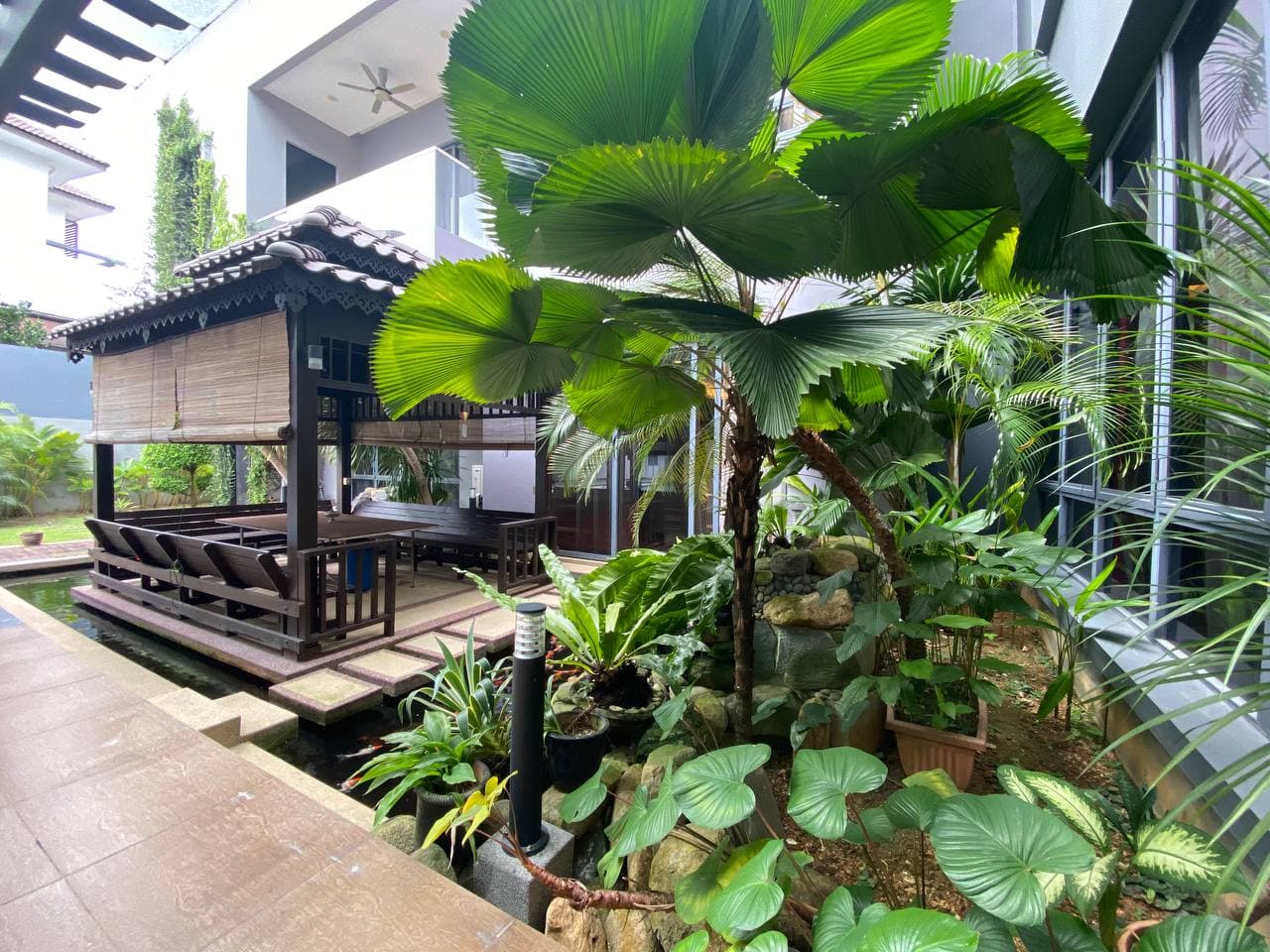 Two and Half Storey Bungalow Country Heights - photo 8