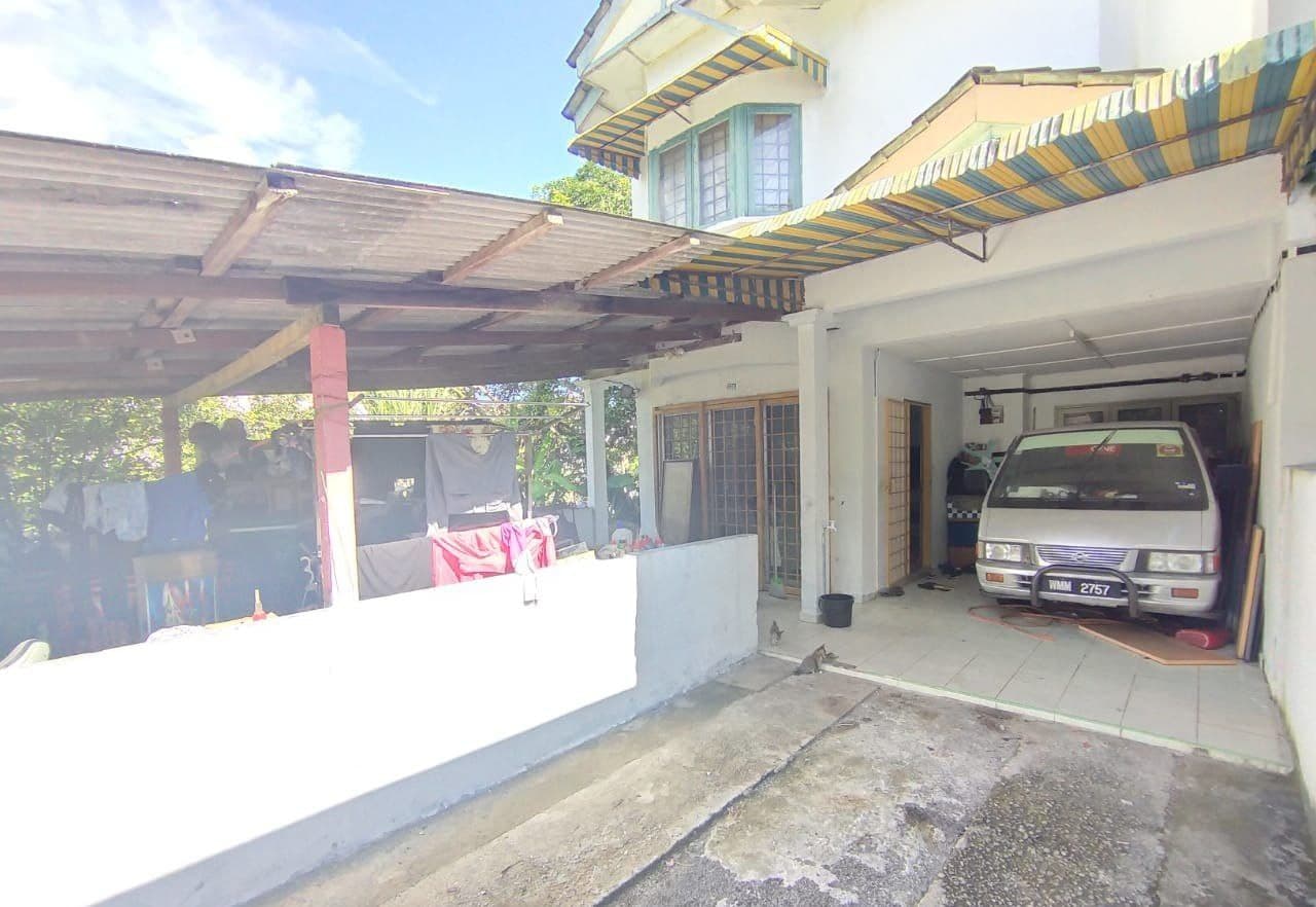 URGENT FOR SALES -Double Story Terrance Conner lot - photo 3