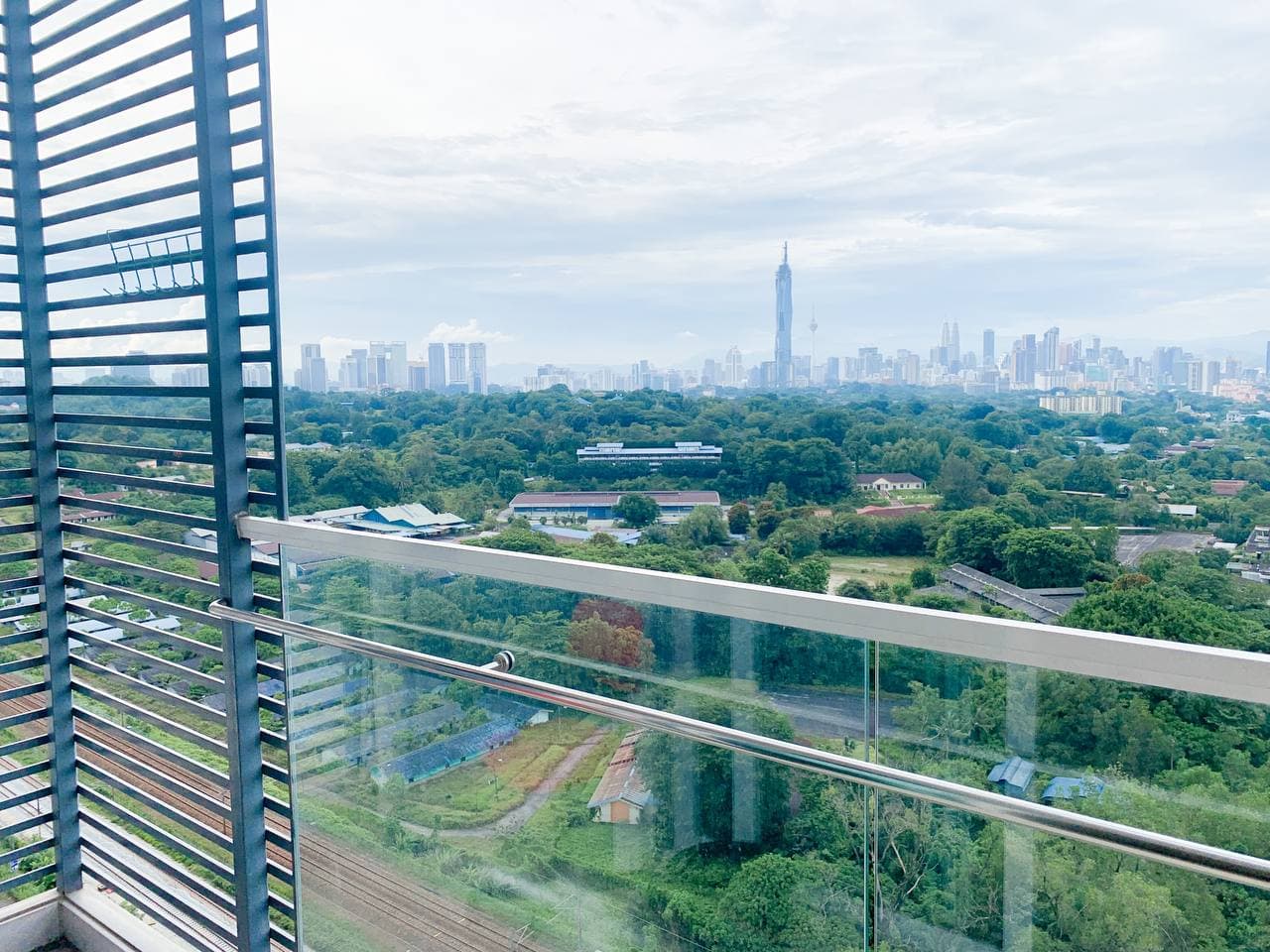 Desa Green Service Apartment, Jalan Desa Bakti - photo 2