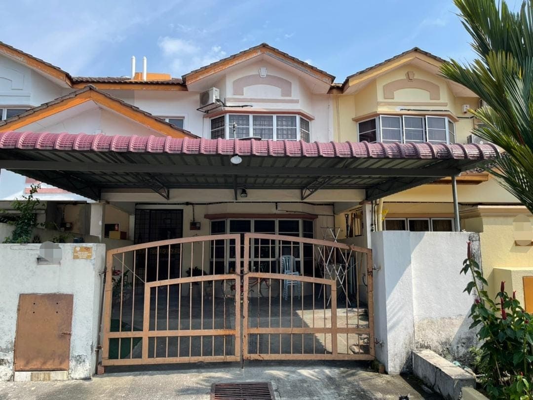 Fully Furnished 2 Storey Terrace House, Taman De