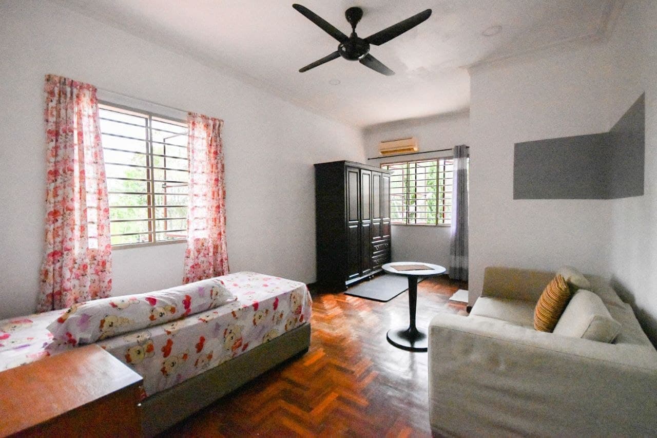 Lestari Mansion 2-stry Semi-D, Seri Kembangan - photo 12