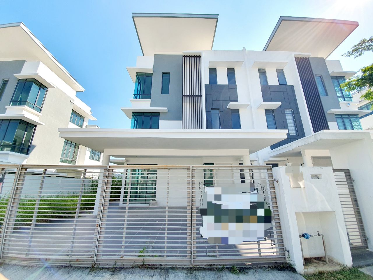 3 Storey Semi D, Lambaian Residence, Bangi UKM