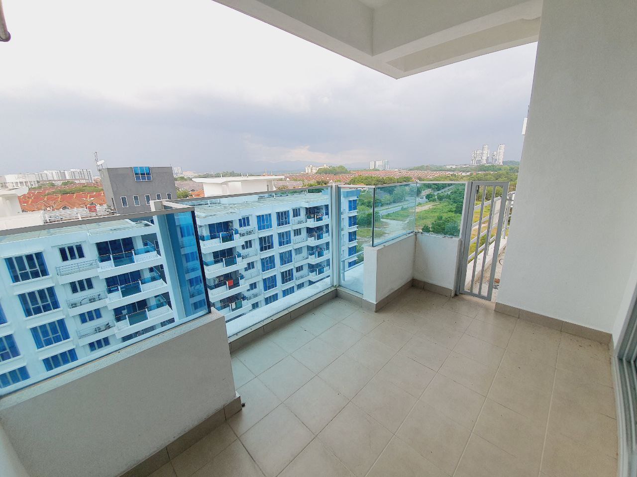 Putra 1 Apartment, Bandar Seri Putra Bangi - photo 4