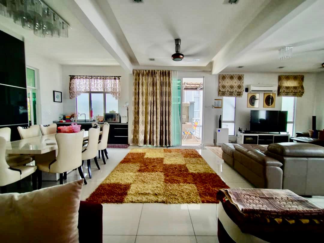 Two half  Storey Semi D Saujana Villa Kajang - photo 2