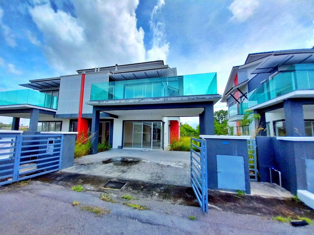 2 Storey Semi D Taman Ixora Hillpark Sepang