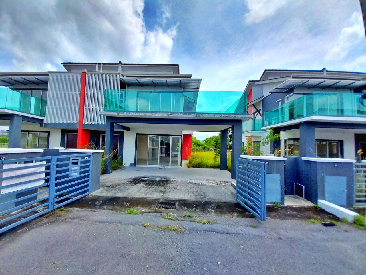 2 Storey Semi D Taman Ixora Hillpark Sepang - photo 2