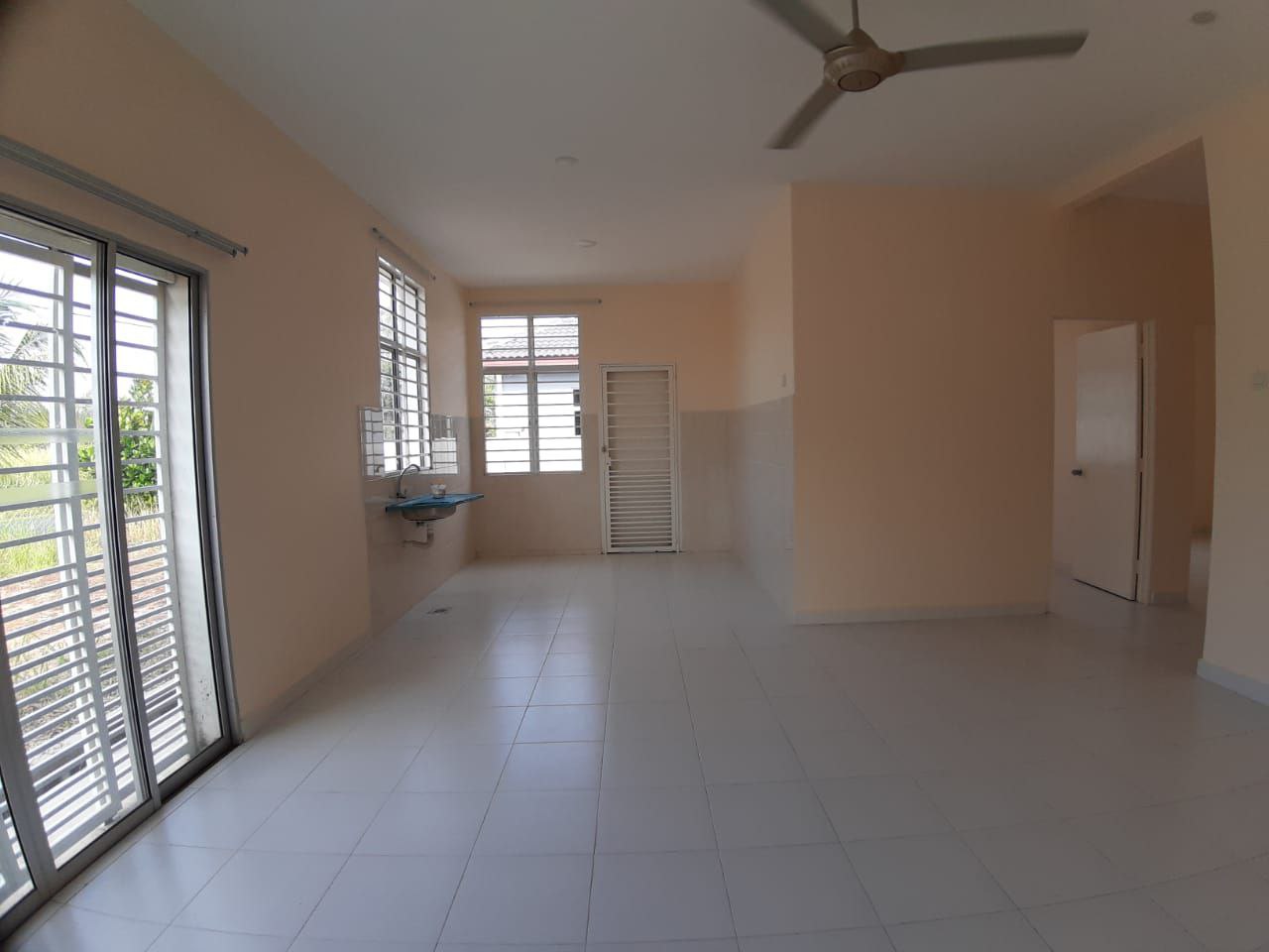 Corner Lot Single Storey Banglo Tasik Senangin - photo 4