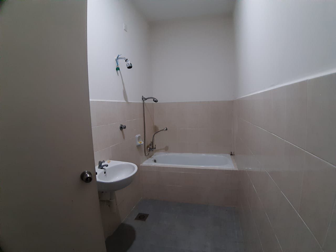 Corner Lot Single Storey Banglo Tasik Senangin - photo 7