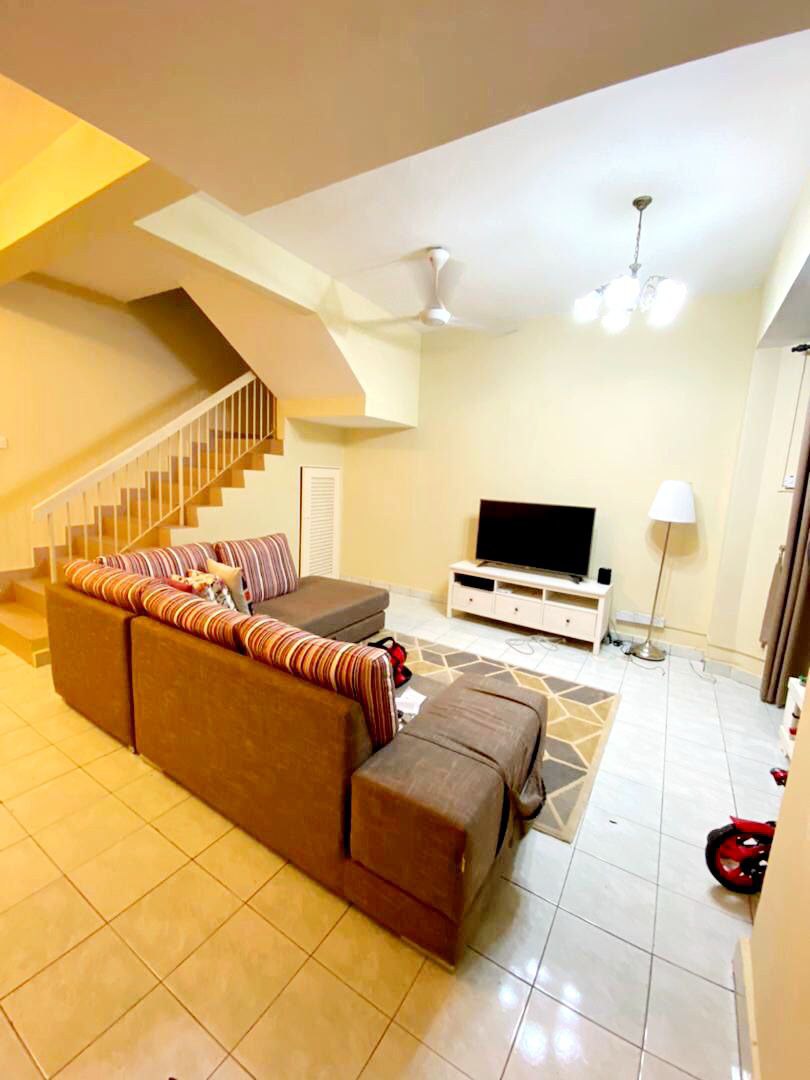 DOUBLE STOREY HOUSE LESTARI PUTRA SERI KEMBANGAN - photo 2