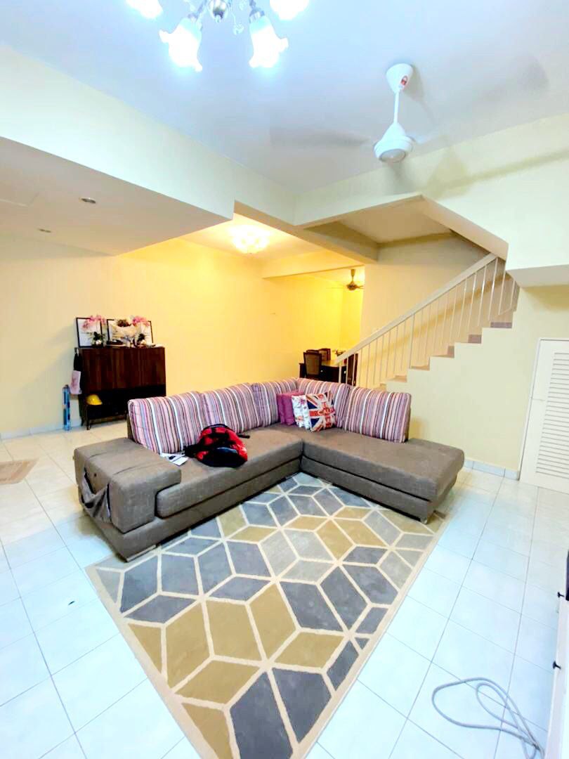 DOUBLE STOREY HOUSE LESTARI PUTRA SERI KEMBANGAN - photo 4