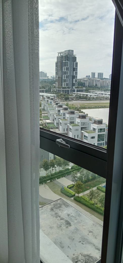 Lake Front Residence Cyberjaya - photo 3