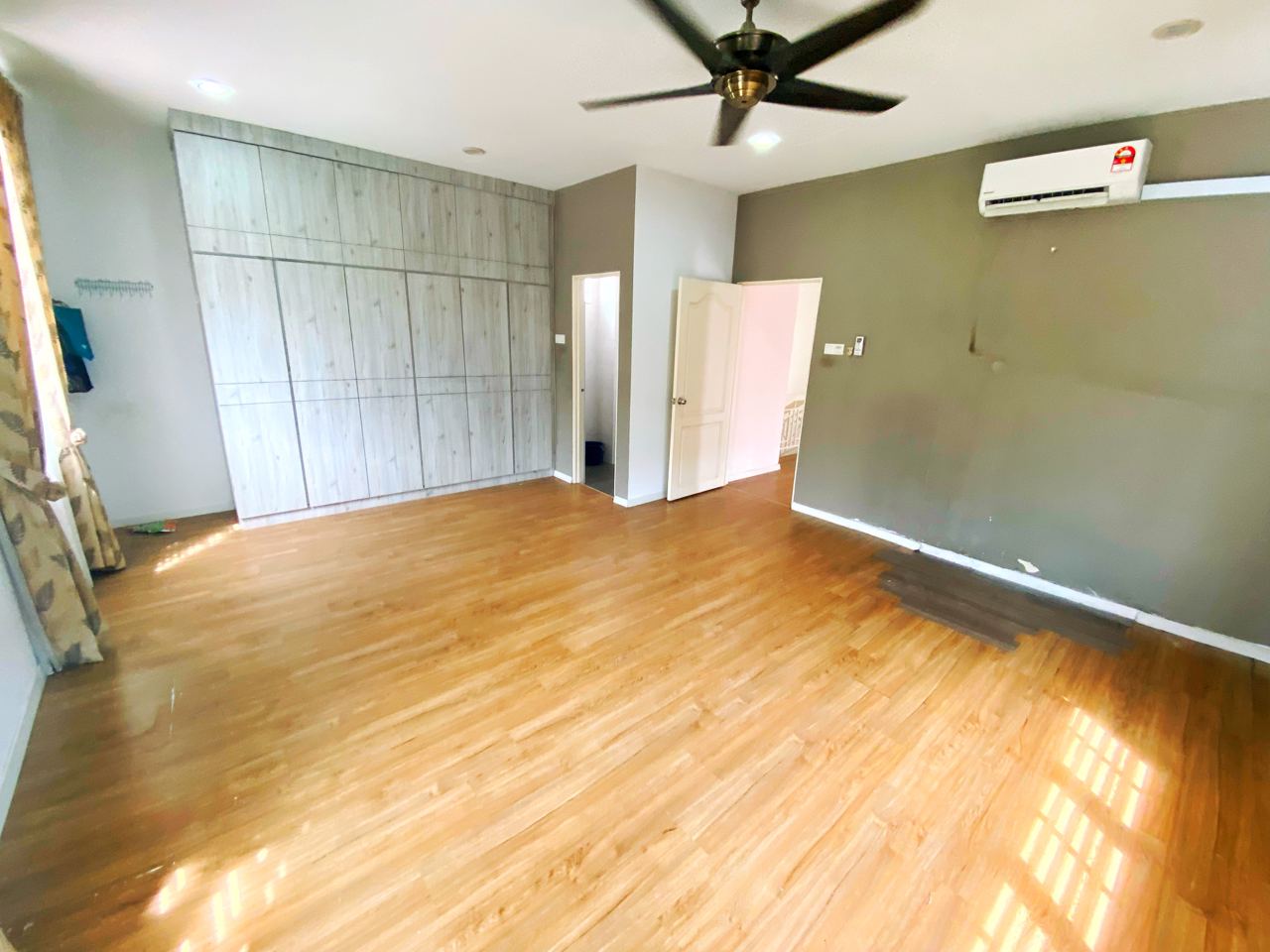 FULLY RENOVATED Xtra Land Green View 3 Stry Ampang - photo 4