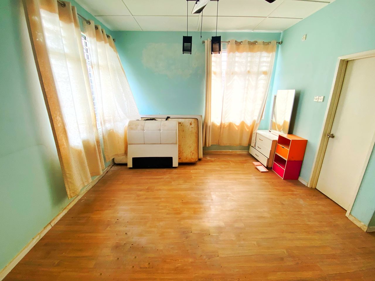 FULLY RENOVATED Xtra Land Green View 3 Stry Ampang - photo 5