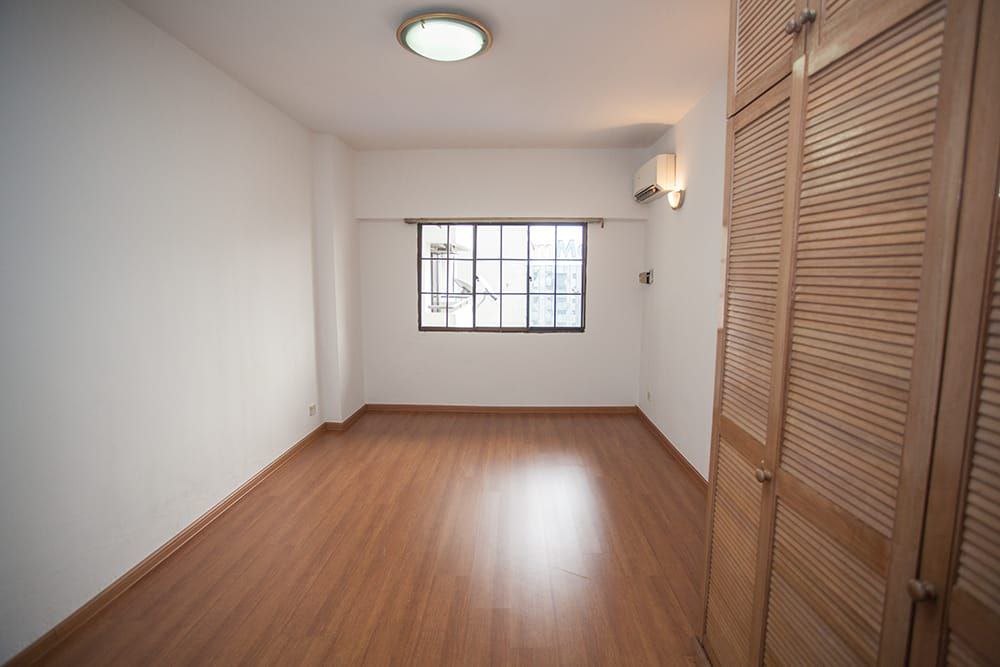 CANTIK Lots of privacy FREEHOLD Vistana Residence - photo 2
