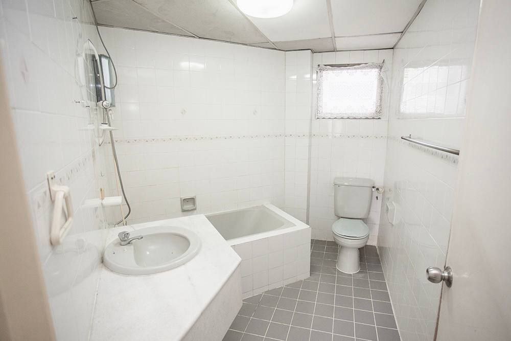CANTIK Lots of privacy FREEHOLD Vistana Residence - photo 5