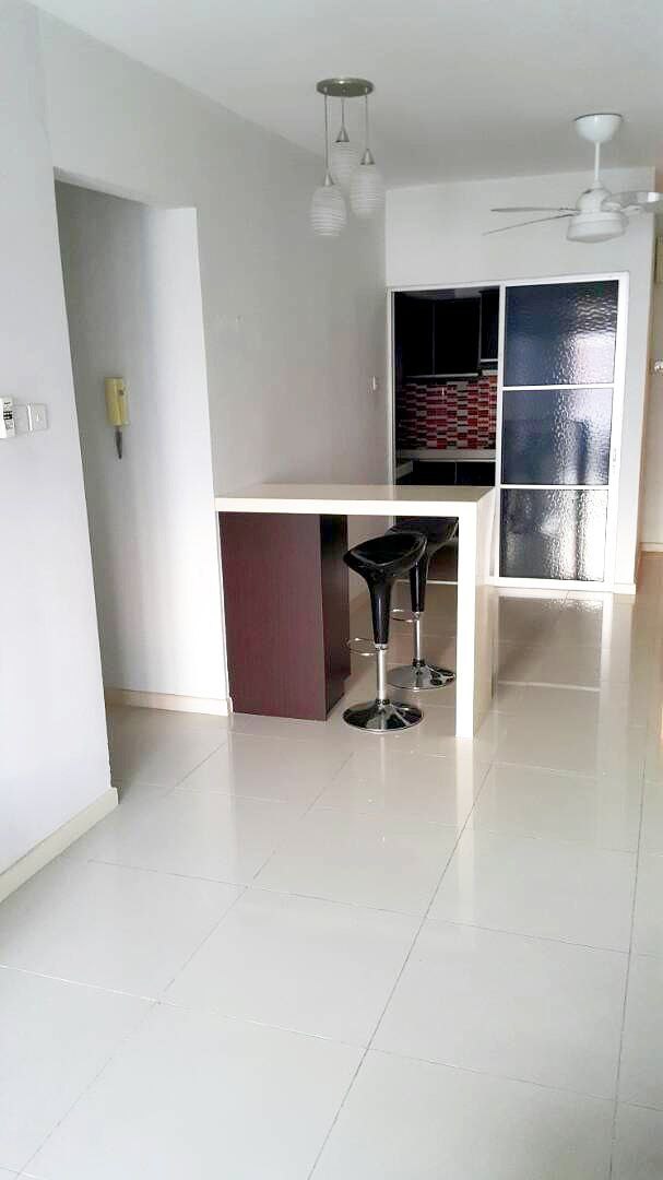 HOT UNIT Partial Furnish 1007sqft 3R2B Casa Idaman - photo 2